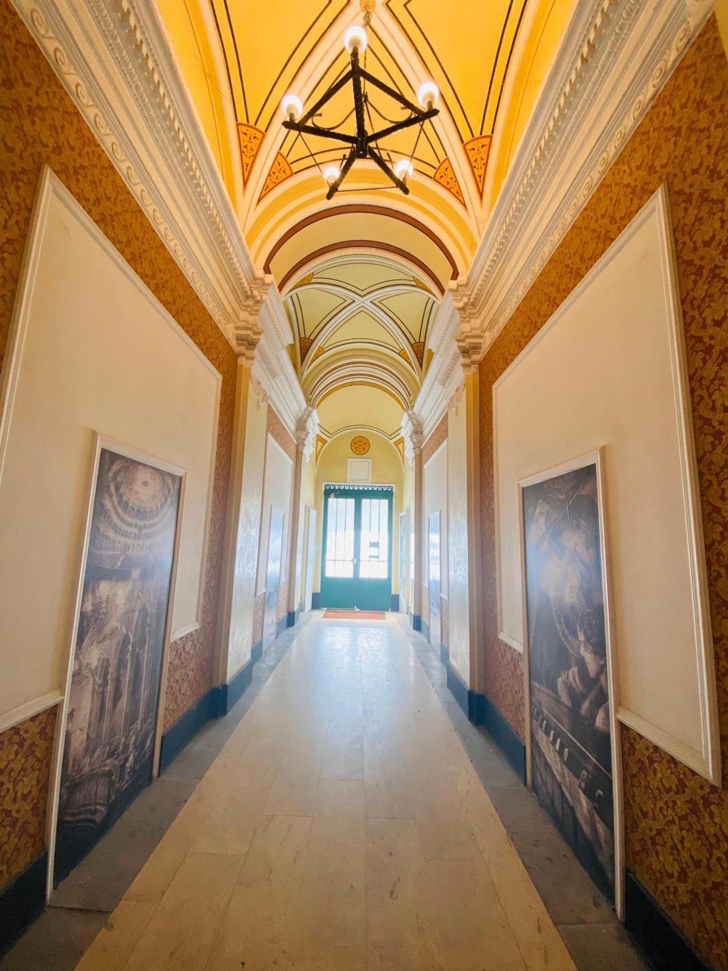 Opera 16 Rooms Budapest Eksteriør bilde