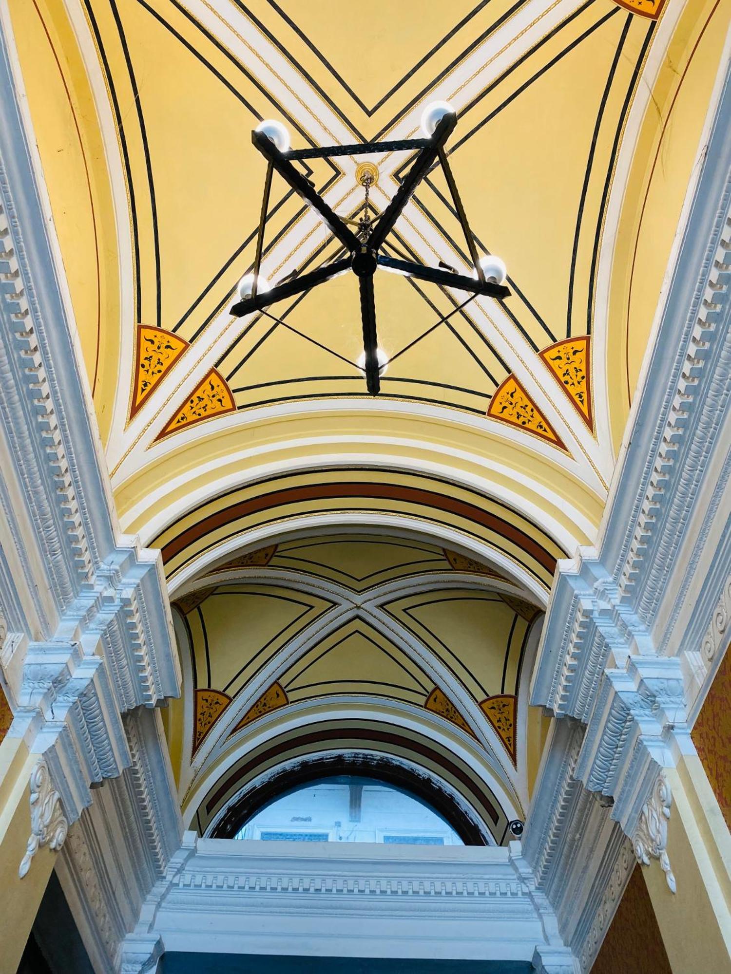 Opera 16 Rooms Budapest Eksteriør bilde